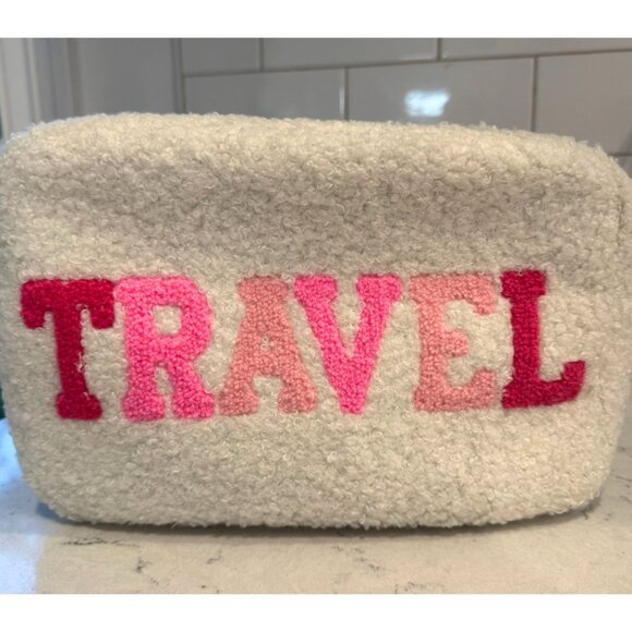 Cute Travel Toiletries Bag Pouch Set in Pink and White - Picture 3 of 8